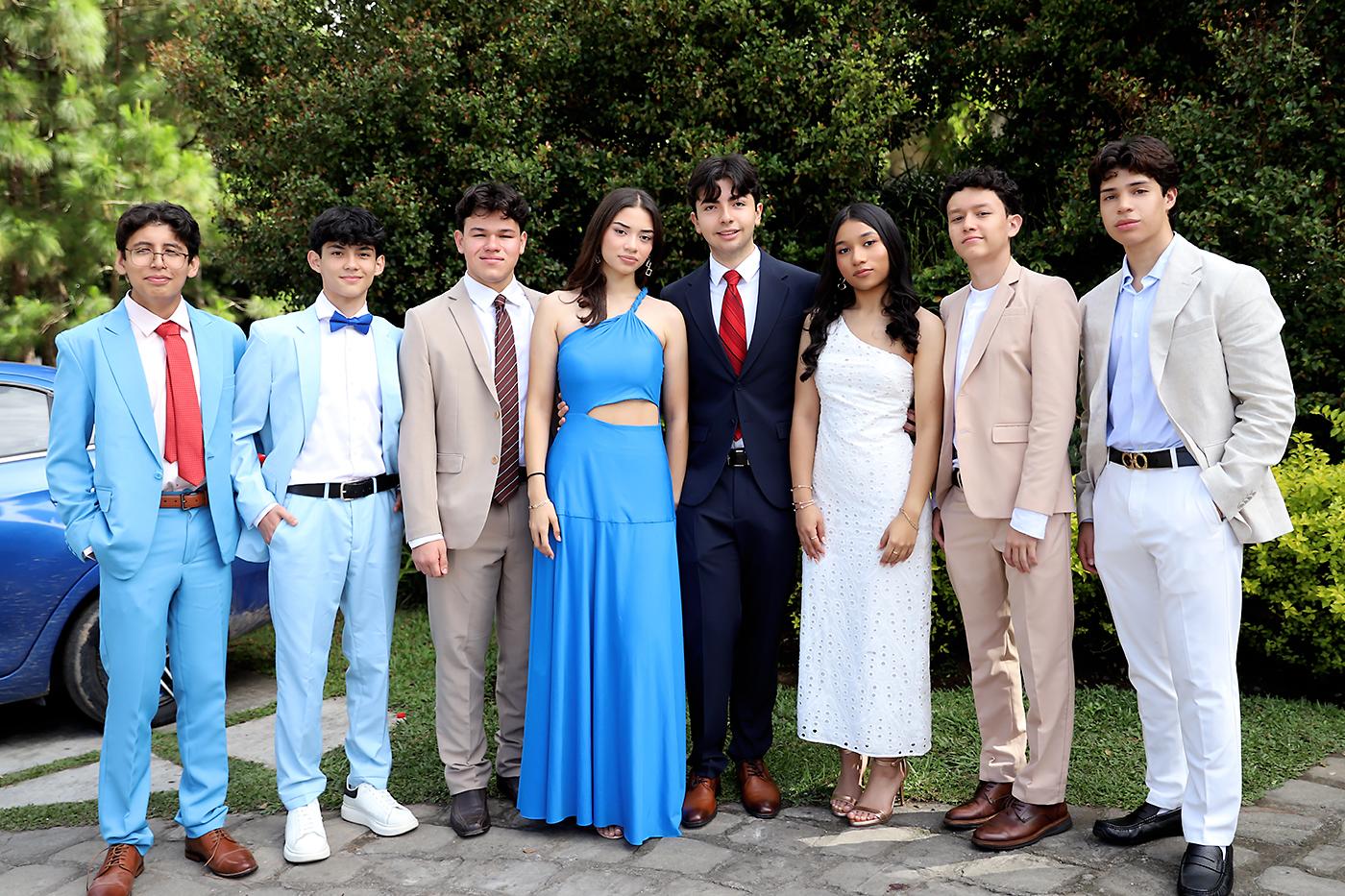 La generación 2025 de Liberty School celebró su esperado Senior Brunch en el elegante escenario de La Cumbre en Tegucigalpa. Rodeados de amigos y emoción, los estudiantes se reunieron para conmemorar uno de sus últimos momentos como promoción, marcando el inicio de la cuenta regresiva hacia su graduación en los próximos meses.