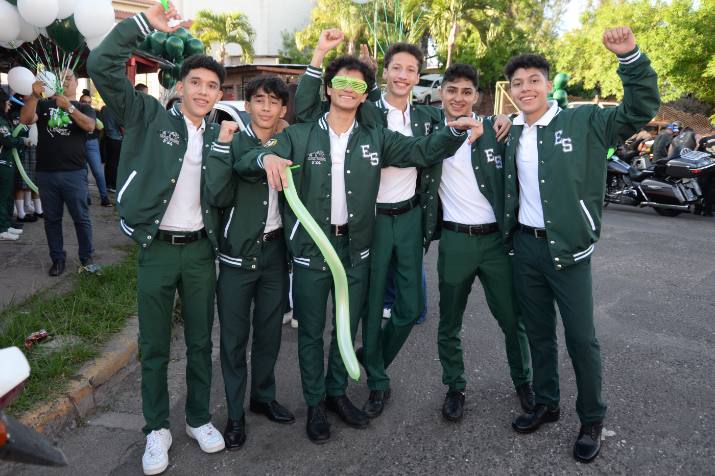 César Molina, Juan Castillo, Diego González, Rafael Gálvez, Rodrigo Hernández y Daniel Bustillo.