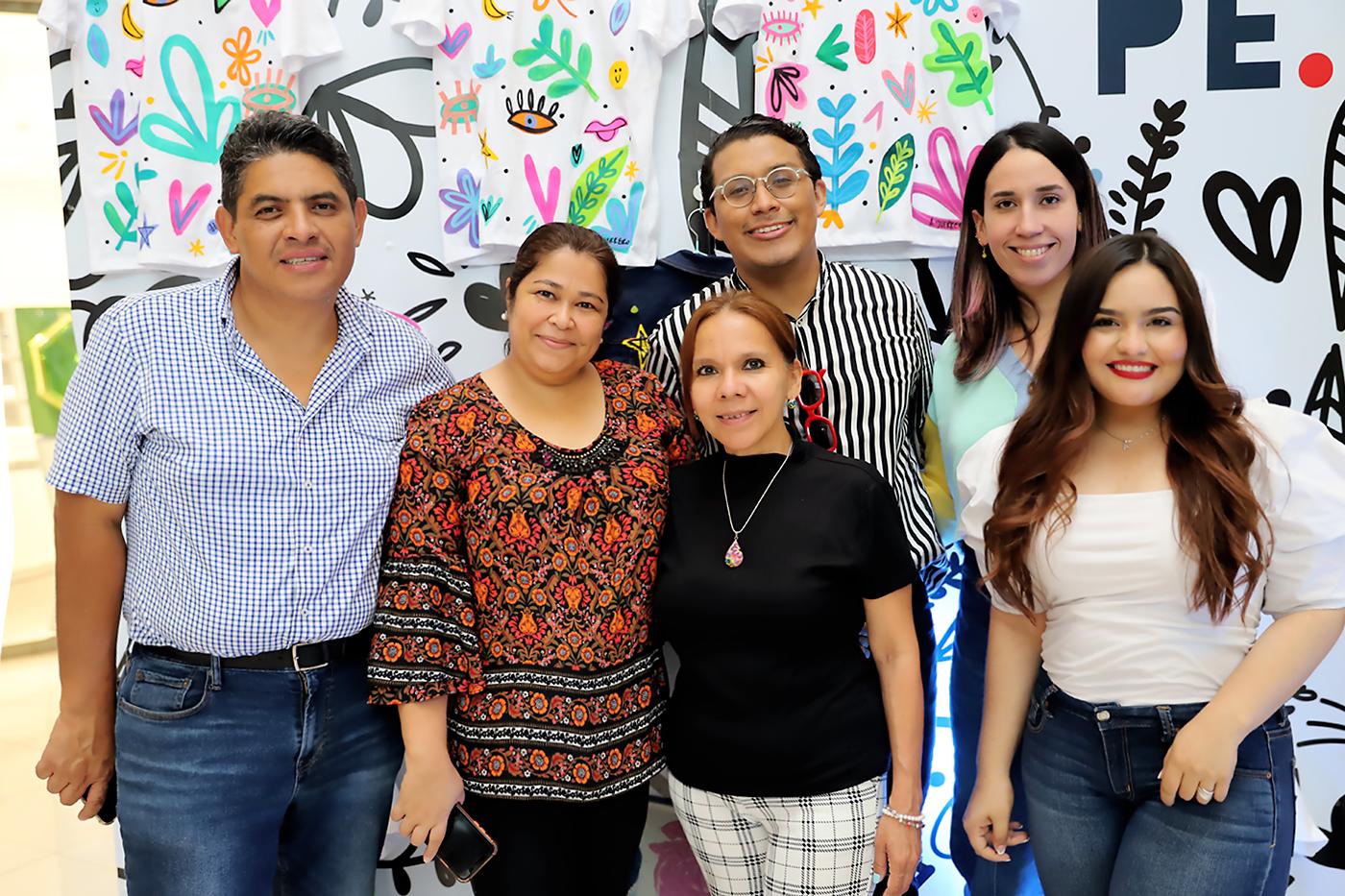 José Alvarenga, Brenda Ortez, Isabel García, Luis Ángel Murillo, Gabriela Berlios y Angélica Garay.