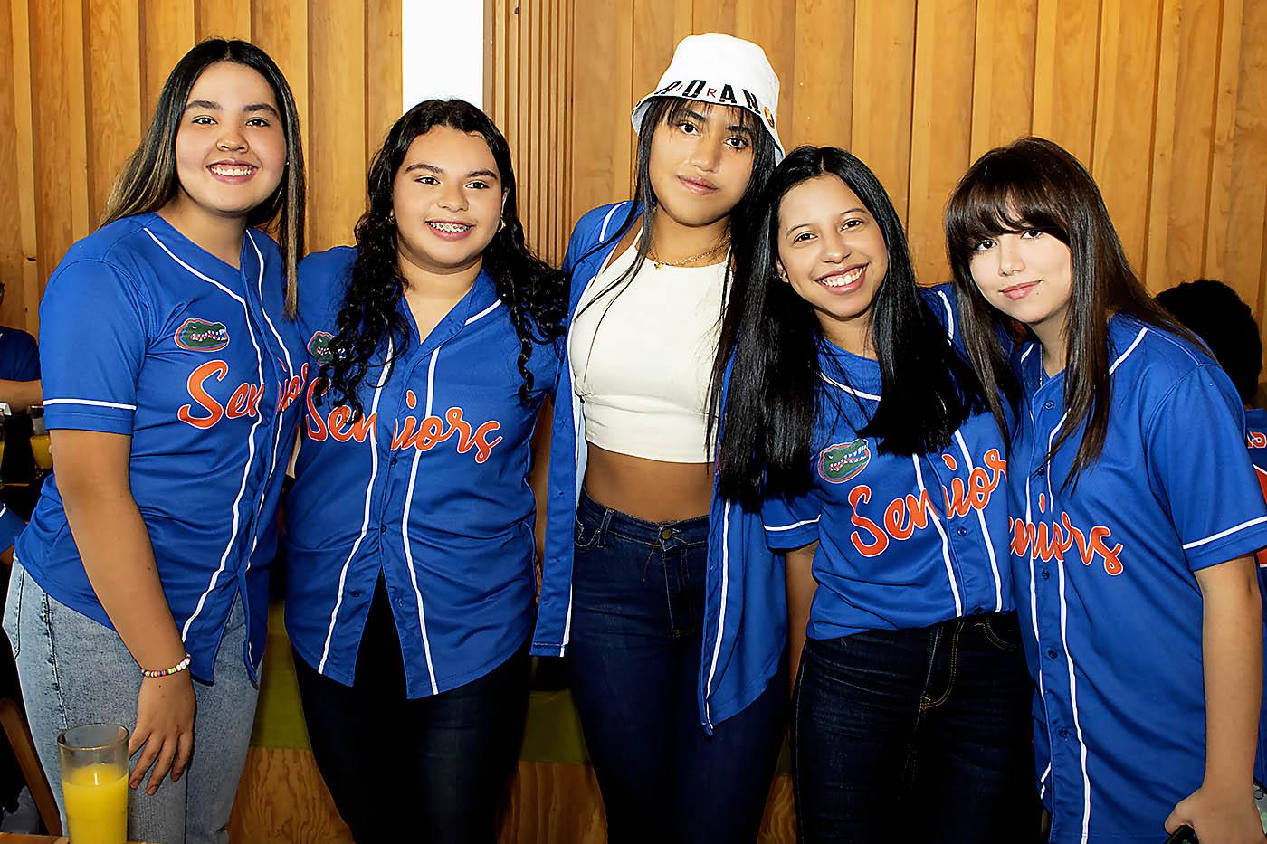 Laura Silva, Valeria Obando, Dayana Bardales, Aby Galo y Allison Zelaya