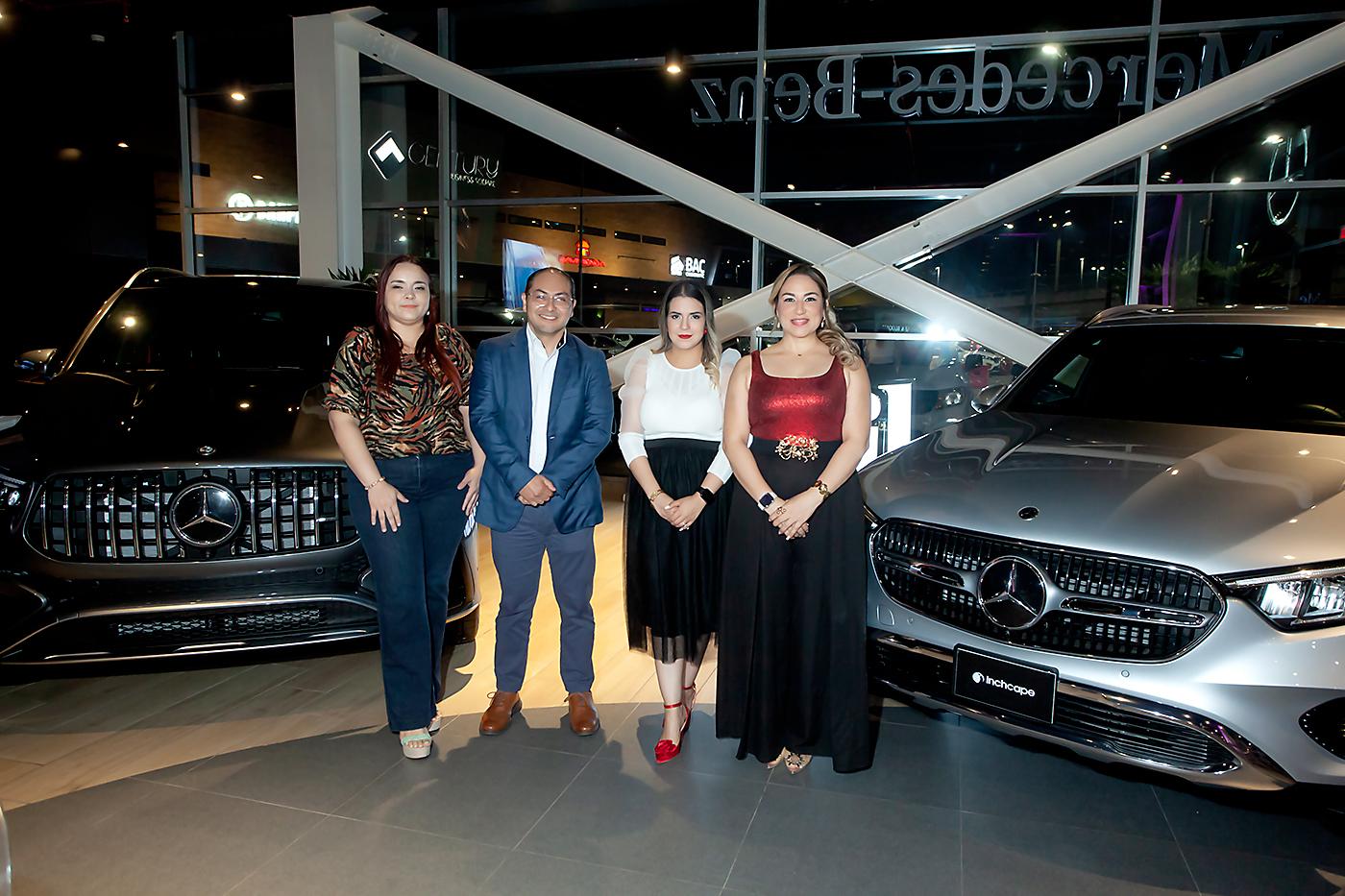Melissa Rivera, Asistente comercial; Carlos Rivas: gerente de marketing a nivel regional de InchCape, Giselle Caballero de Opsa y Jazzania Croasdaile, encargada de la sucursal en San Pedro Sula.