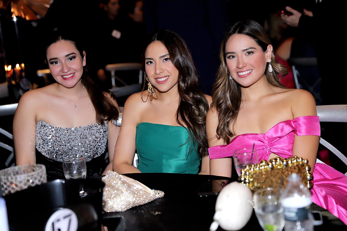 Invitados a la prom de la Escuela Americana de Tegucigalpa 2024