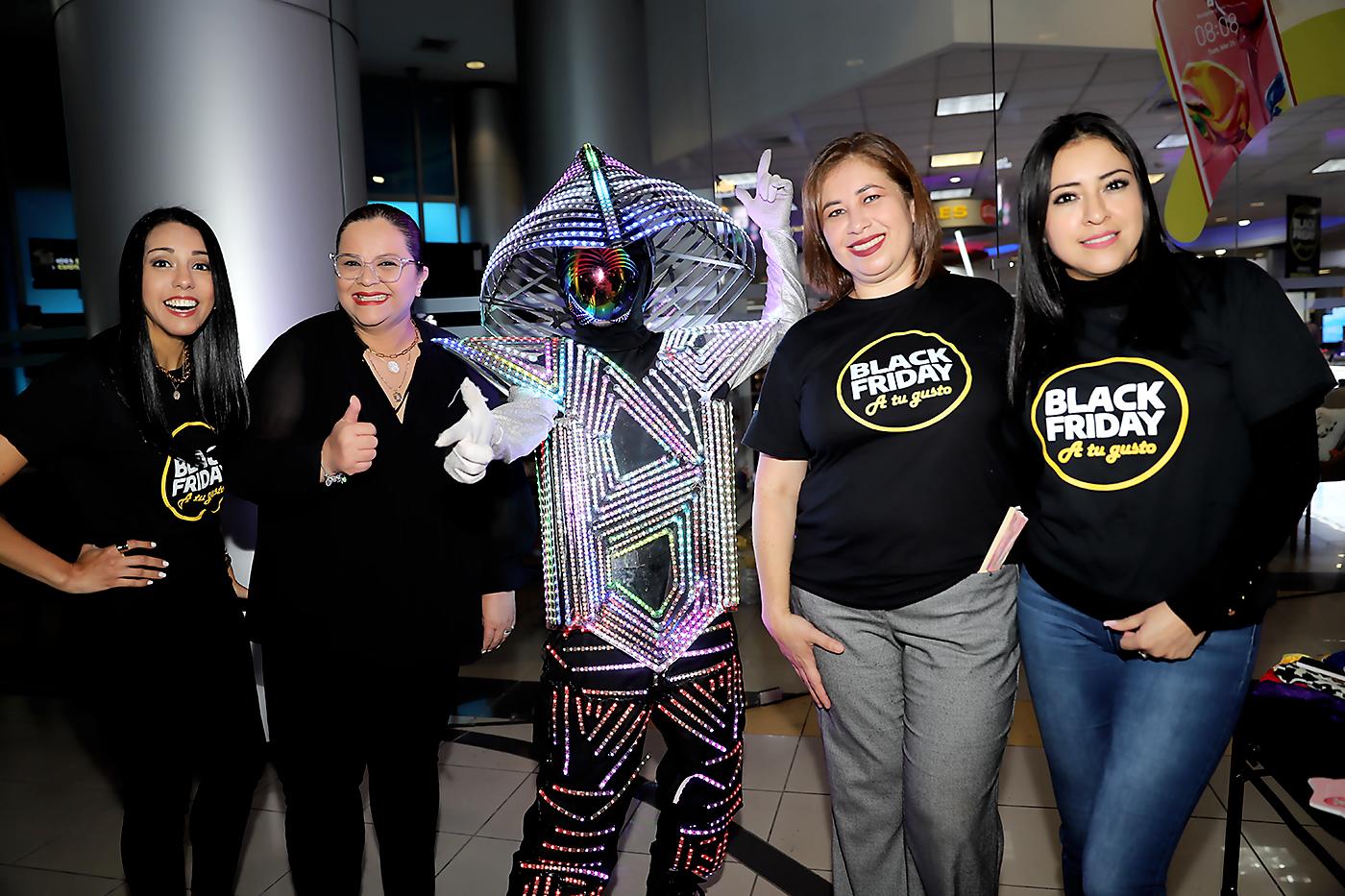 Soad Zarzarm Jacky Cardona, Carmen Trejo y Claudia Flores.