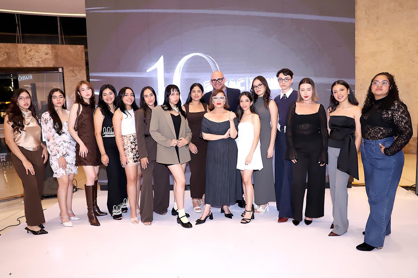 Kathleen Calderón, María Fernanda Molina, Rosángel Lara, Bianka Martínez, Jocelyne Zelaya, Marcela Posadas, Yushi Cruz, Rashell Fuentes, Lawin Paz, Blanca Bendeck, Andrea Zúñiga, Andrea Rosales, Bastián Vásquez, Allison Díaz, Allison Centeno y Sara Julieth Ortega.