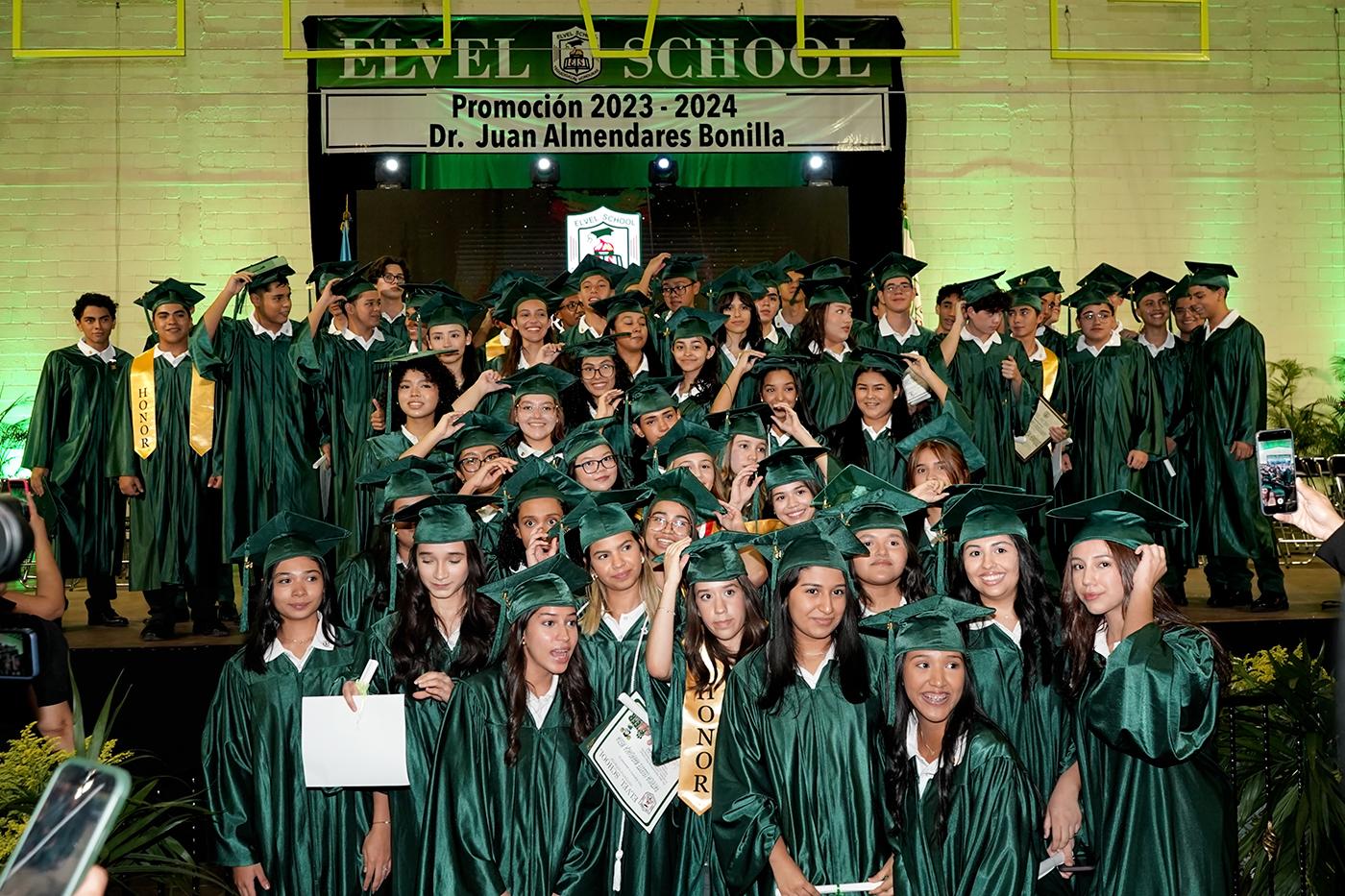 Graduación de los seniors 2024 de Elvel School