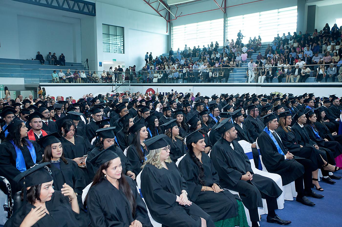 Graduaciones UNITEC 2024 en San Pedro Sula