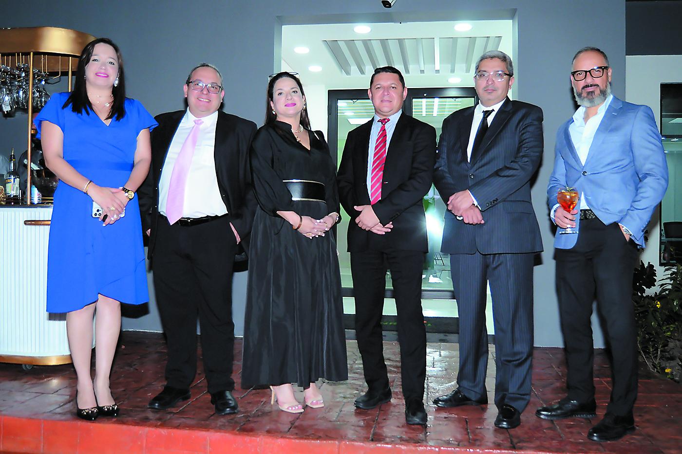 Julia Mejía, Ramiro Ramos, Sofía Cortez, Jaciel Laínez, José Álvarez. y Luis Flores.