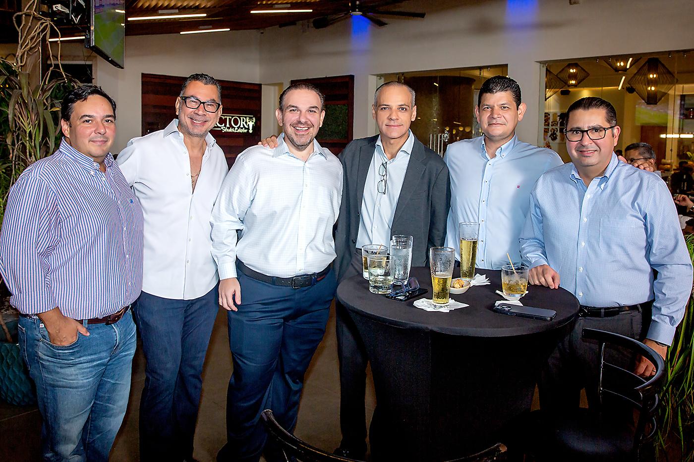 Fiesta por los 50 años de José Boadla