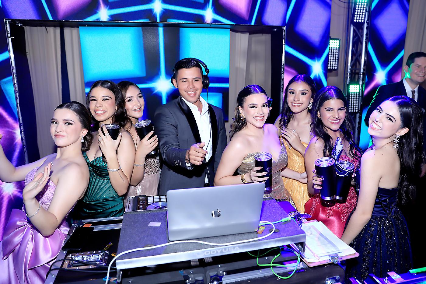 Fiesta de la prom 2025 de La Estancia School