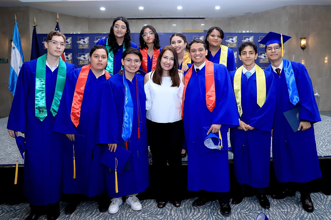 Los seniors con la directora Verónicas Klugmann 