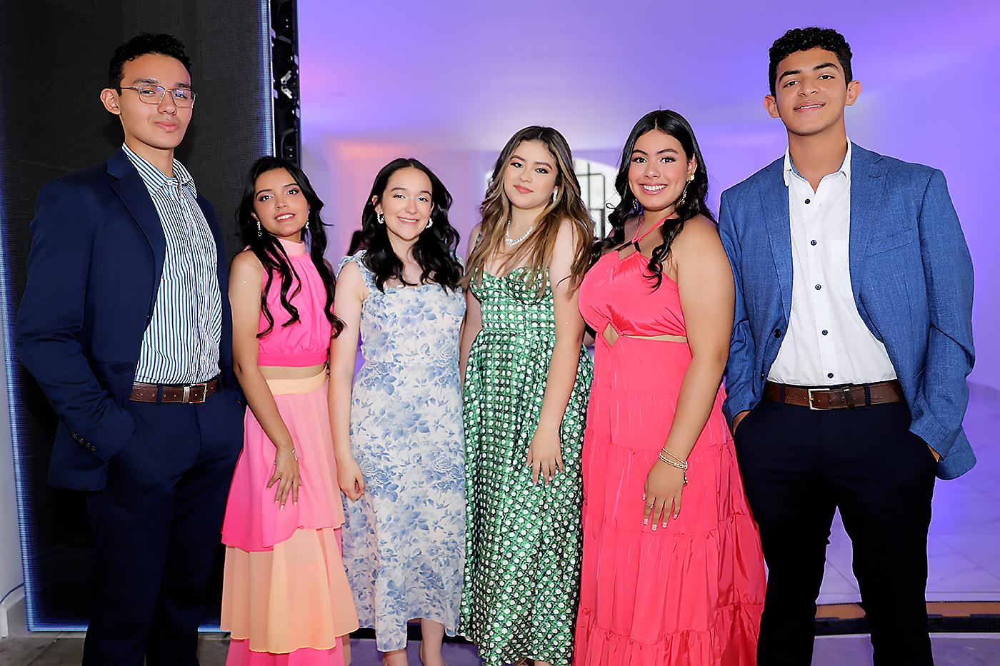 Jonatan López, Dania Canales, Jennifer Posas, Linda Garcia, Lucía Aguilar y David Rodríguez. 