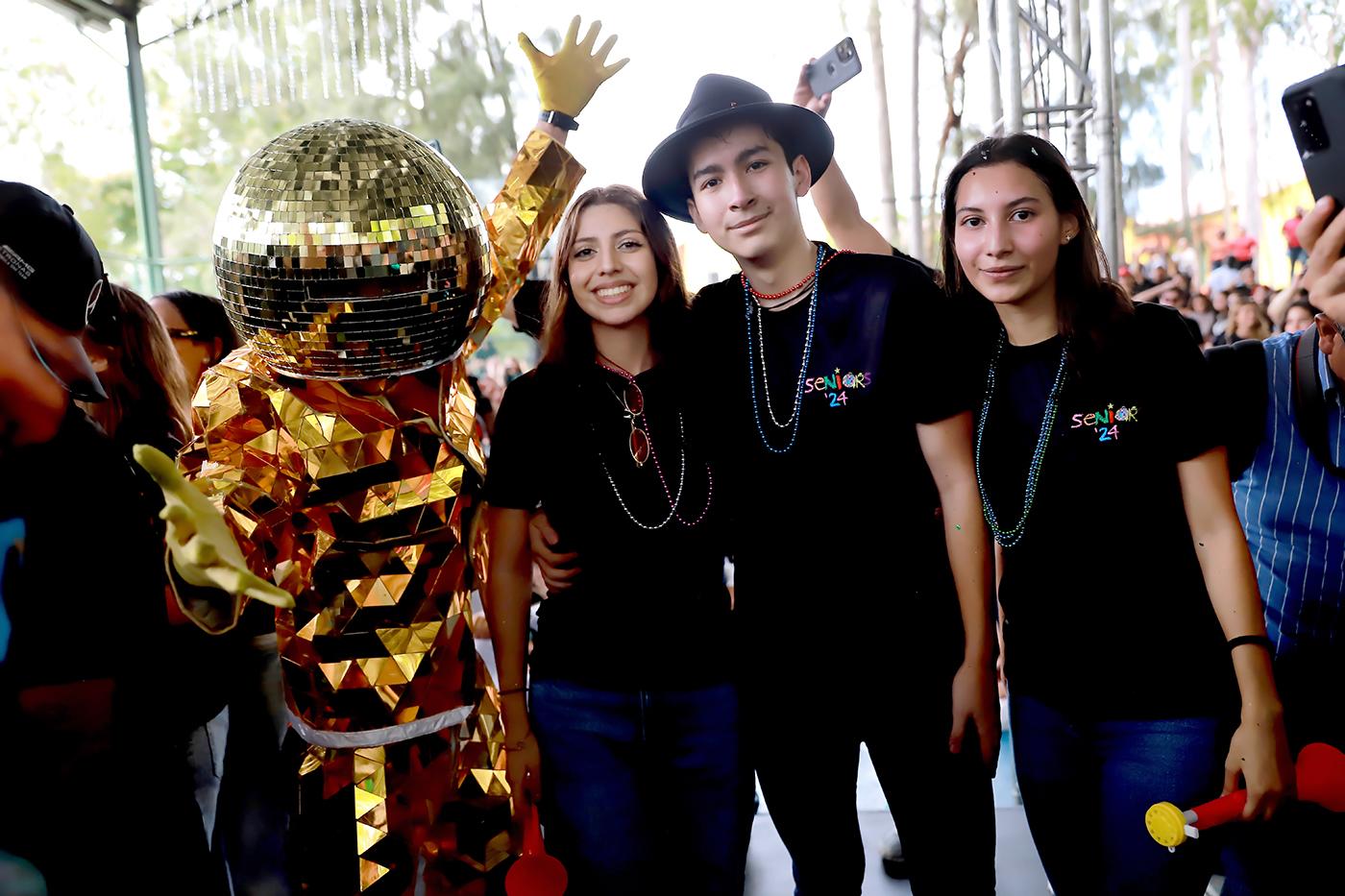 Mansi Romero, Diego Díaz y Ana Arguijo.