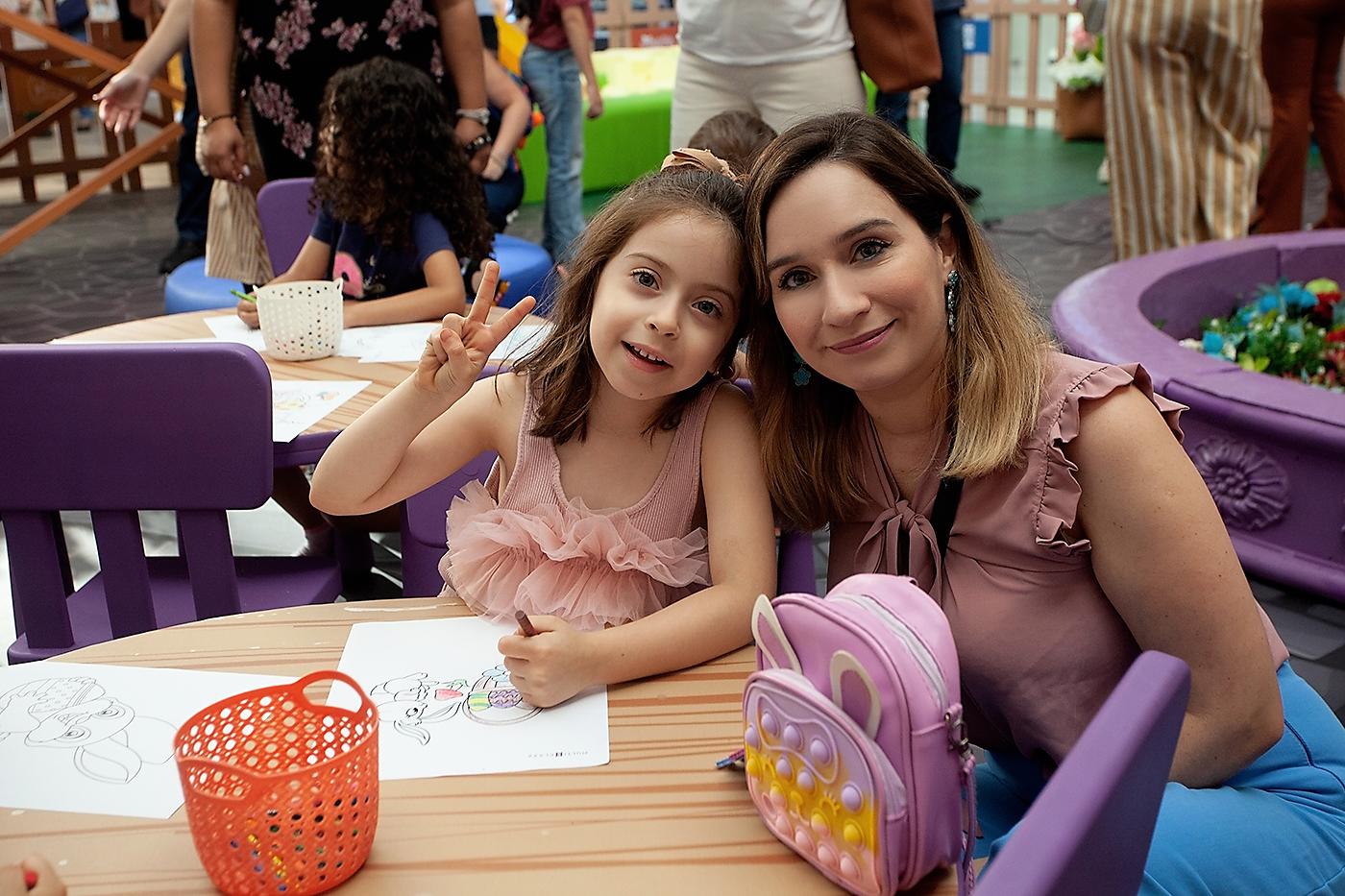 Ambiente seguro y con mucha diversión para los pequeños y pequeñas.
