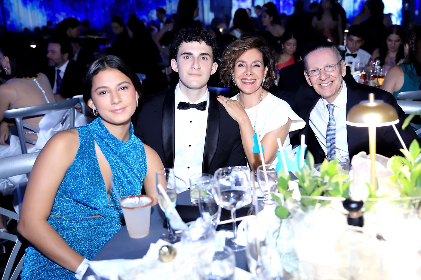 Invitados a la prom 2025 de la Escuela Americana de Tegucigalpa