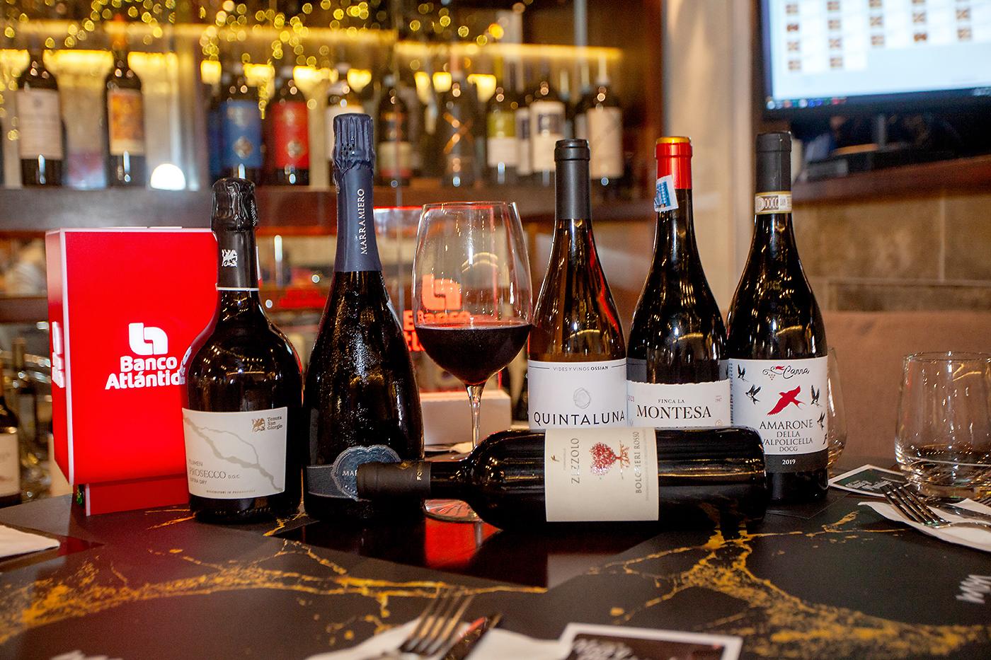 Vinos de origen Español e italiano fueron disgustados durante la Cata de Vinos y Maridaje.