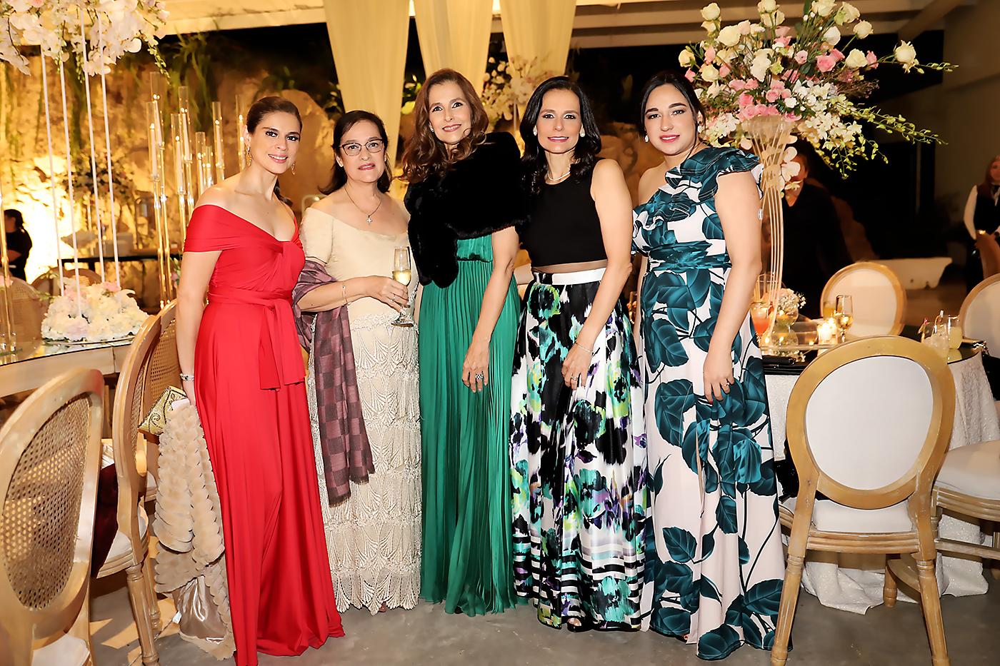 Maye y Maira Navarrete ,Iliana y Andrea Giudicelli, con Maira Navarrete