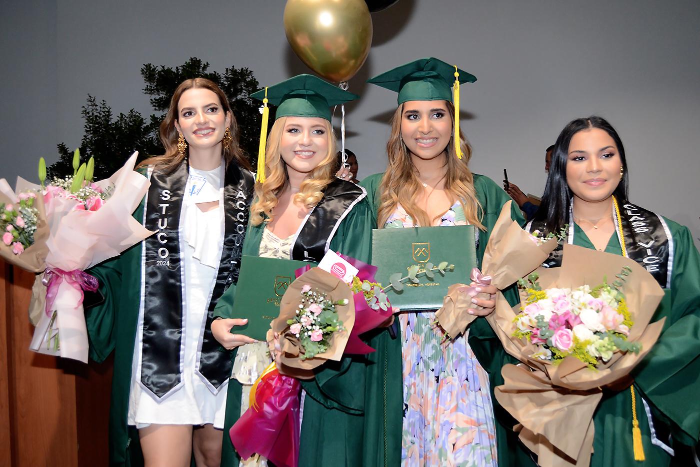 Gianna McNab, Cecilia Fiallos, Adriana Navarro y María Ochoa.