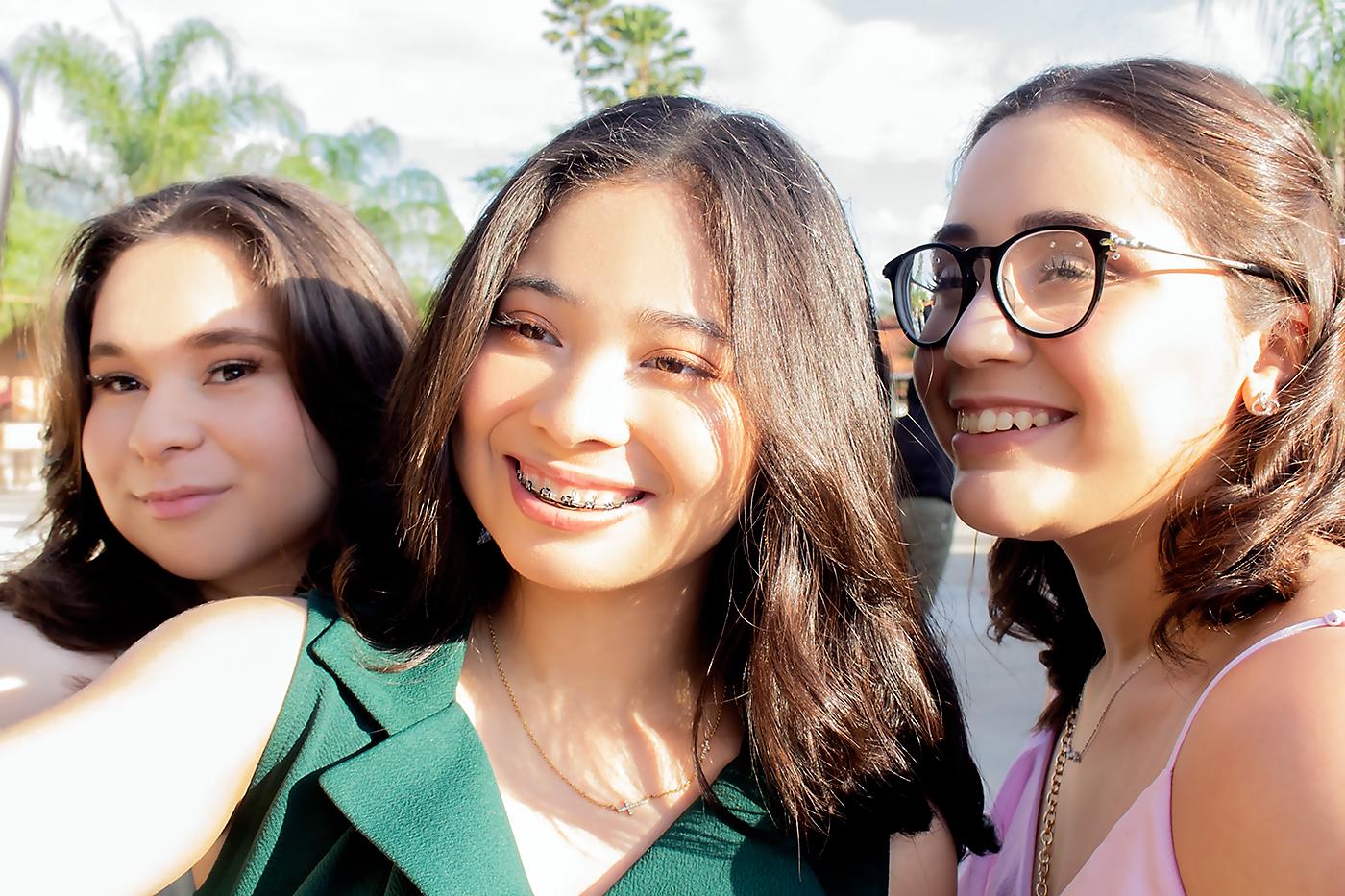 Dana Caballero, Sofía Mejía y Aline Gutierrez.