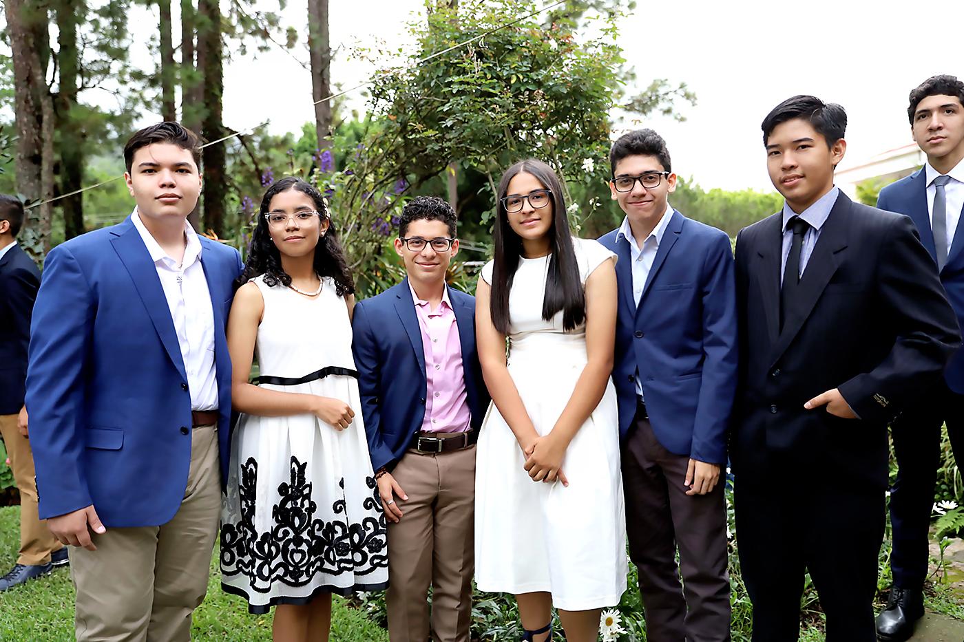 Luis Sandoval, Alejandra Reyes, Gerardo Hasbum, Blanca Amaya, Ricardo Vasquez , Erick yip y Ronald Fajardo