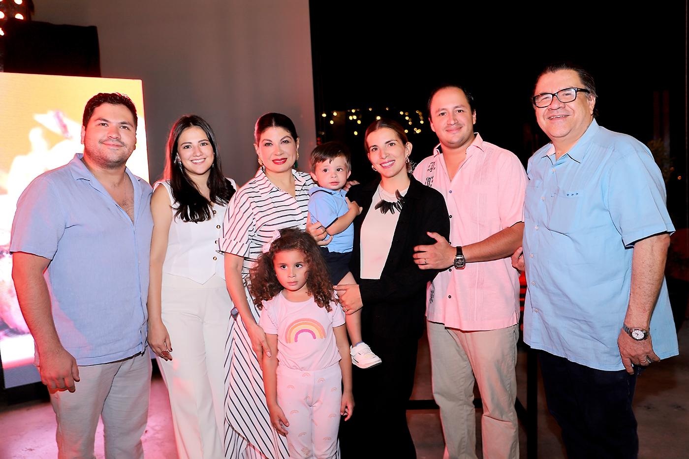 Finca 8 celebra su quinto aniversario