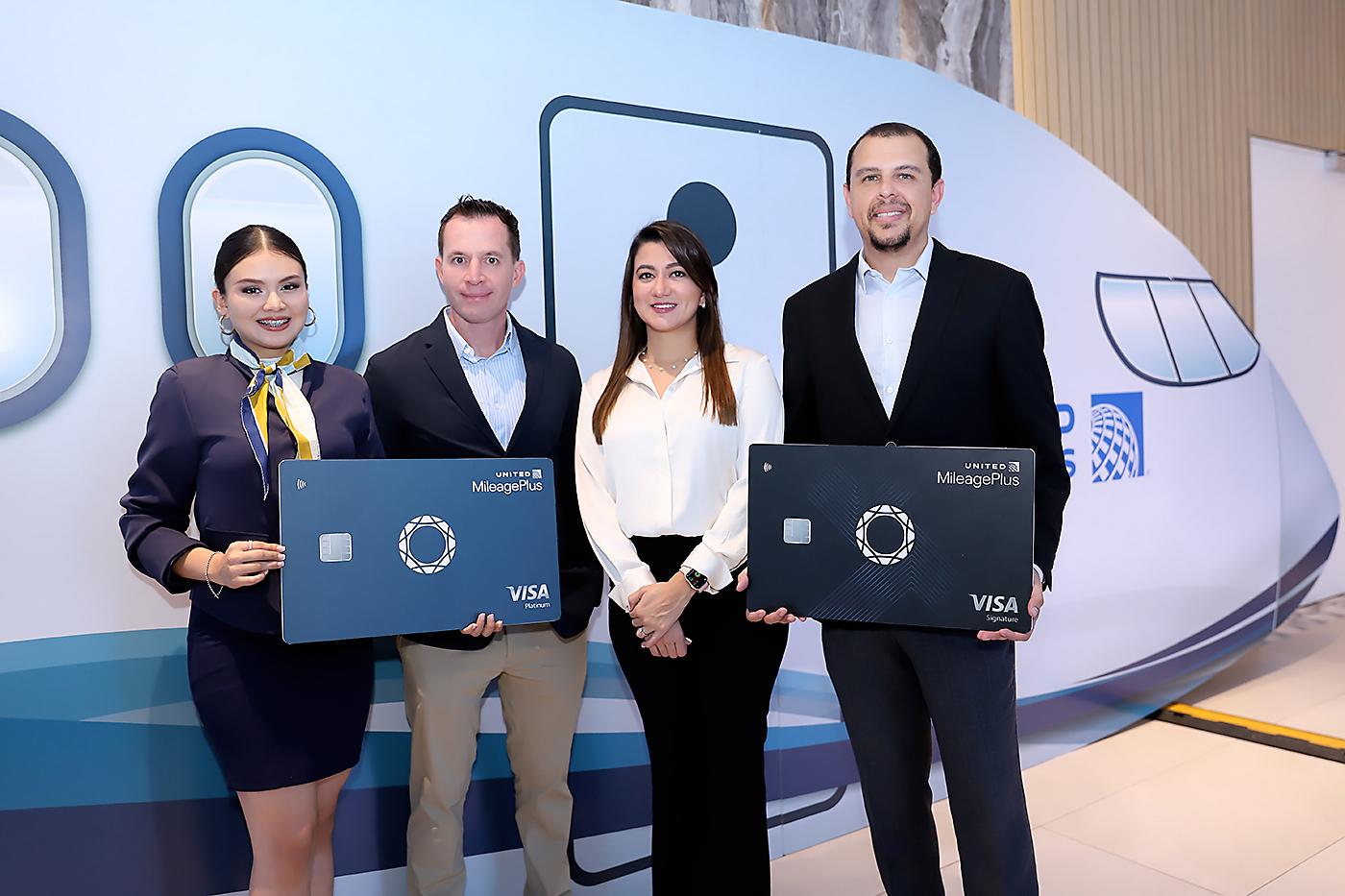 Katerin Canales, Alberto Burgos, Elena Pineda y Allan Castillo.