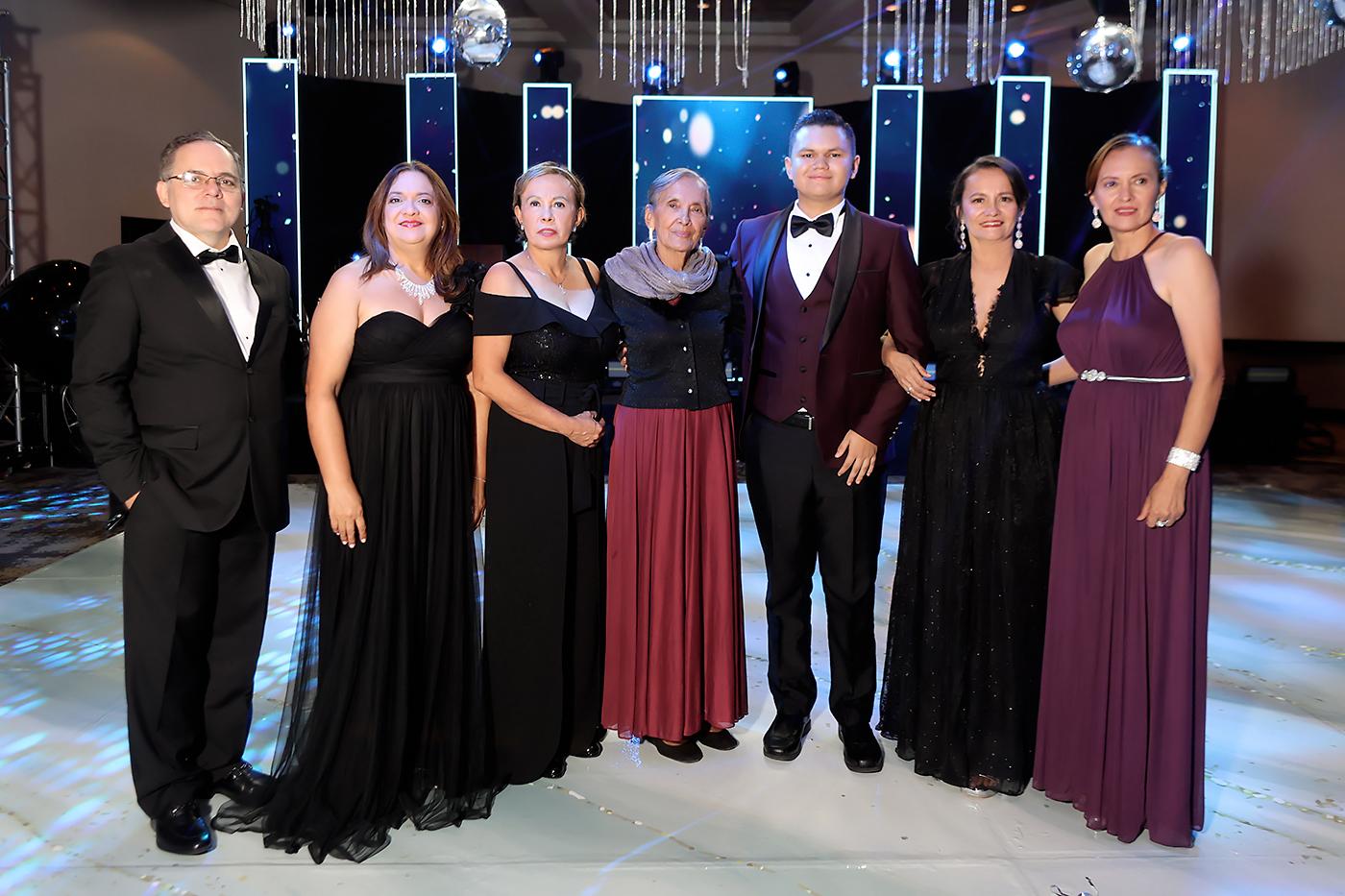 Fiesta de la prom 2025 de Intercontinental School