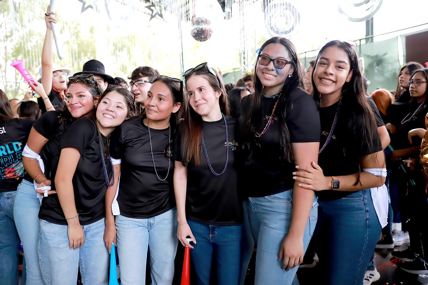 Ana Valeria Mendoza, Michelle Mejía, Valeria Moscoso, Andrea Mejía, Rina Turcios y Adriana Hernández.