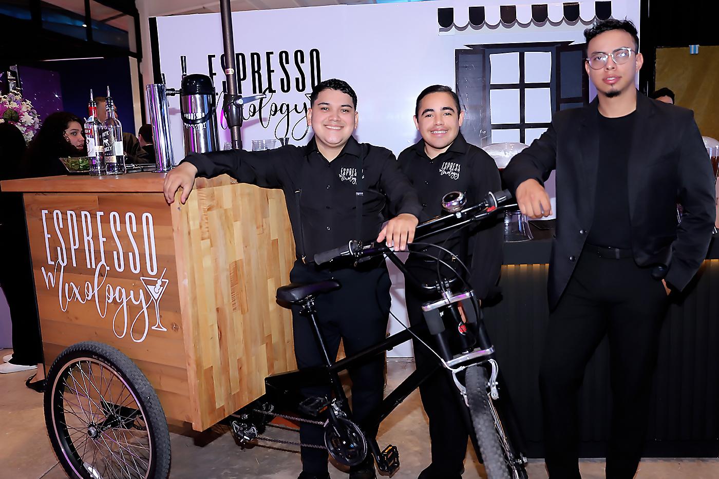 Los pop-up de los patrocinadores de BAC Estilo Moda 2024