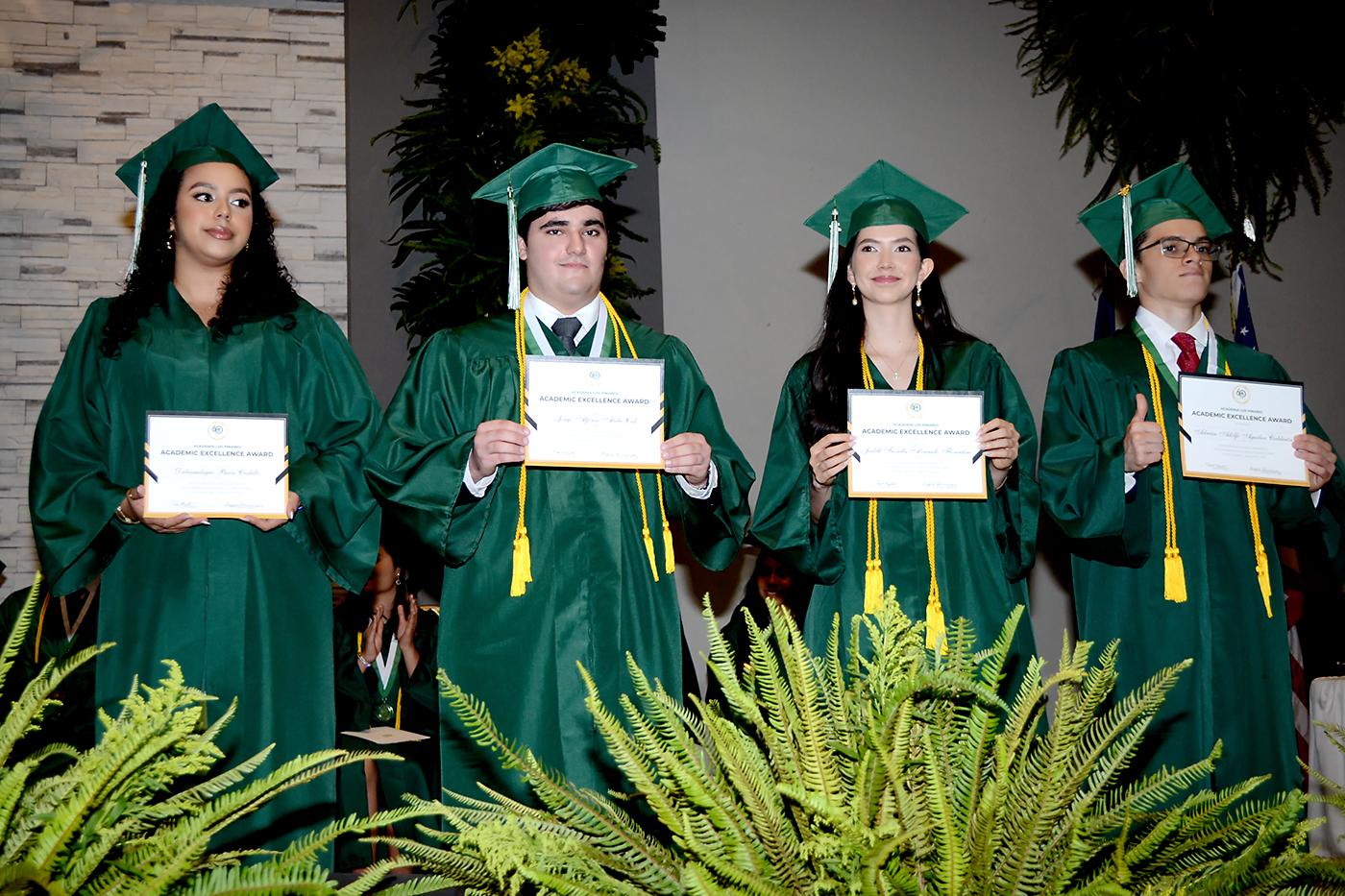 Dulcemilagro Baca, Jorge Atala, Judith Alvarado y Adrián Aguilar.