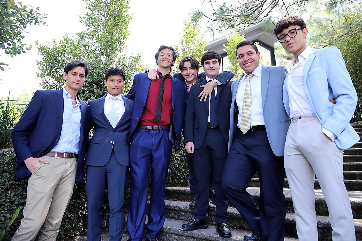 Alejandro Teruel, Gabriel Talbott, José F. Mejía, Carlos Sánchez, Jorge Atala, Abraham Lozano y Diego Oliva