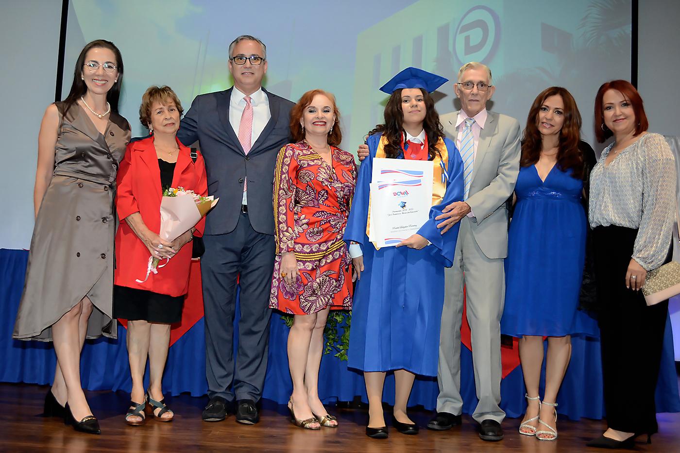 Rachel Leitzlar y su familia.