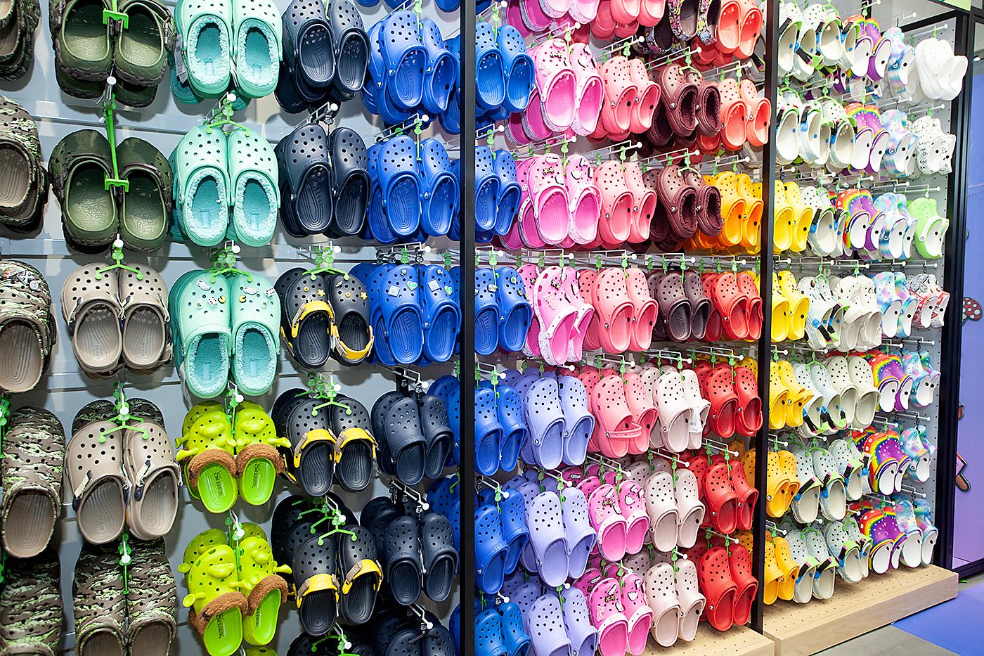 Stop de sandalias para niños.