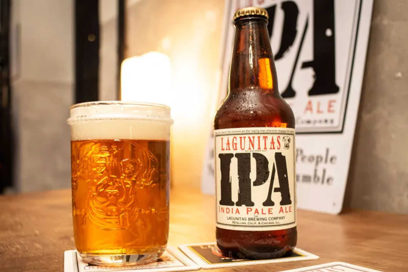 La <b>IPA </b>es un estilo de cerveza con sabor amargo y lupulado, originario del Reino Unido en el siglo XVIII. Se caracteriza por su contenido de lúpulo, que aporta amargor y aromas florales o cítricos.