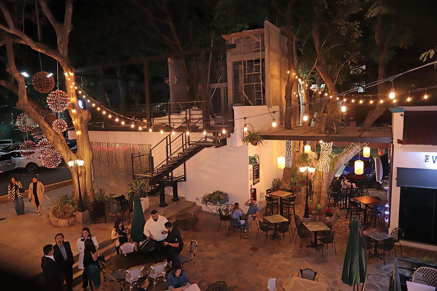 Apertura de Basílica Bistro en Plaza Lara