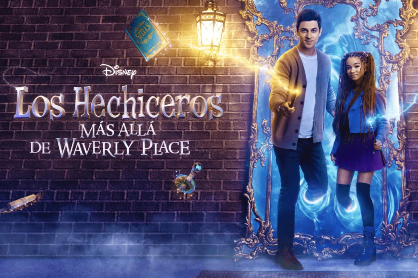 Los Hechiceros Más Allá de Waverly PlaceDisponible en Disney+ desde el 4 de diciembre. Los hechiceros más allá de Waverly Place sigue a Justin Russo de adulto, que ha elegido llevar una vida normal y mortal con su familia, Giada, Roman y Milo. Cuando la hermana de Justin, Alex, lleva a Billie a su casa en busca de ayuda, Justin se da cuenta de que debe desempolvar sus habilidades mágicas para guiar a la aprendiz de hechicera, al tiempo que atiende sus responsabilidades cotidianas y protege el futuro del Mundo de los Magos.