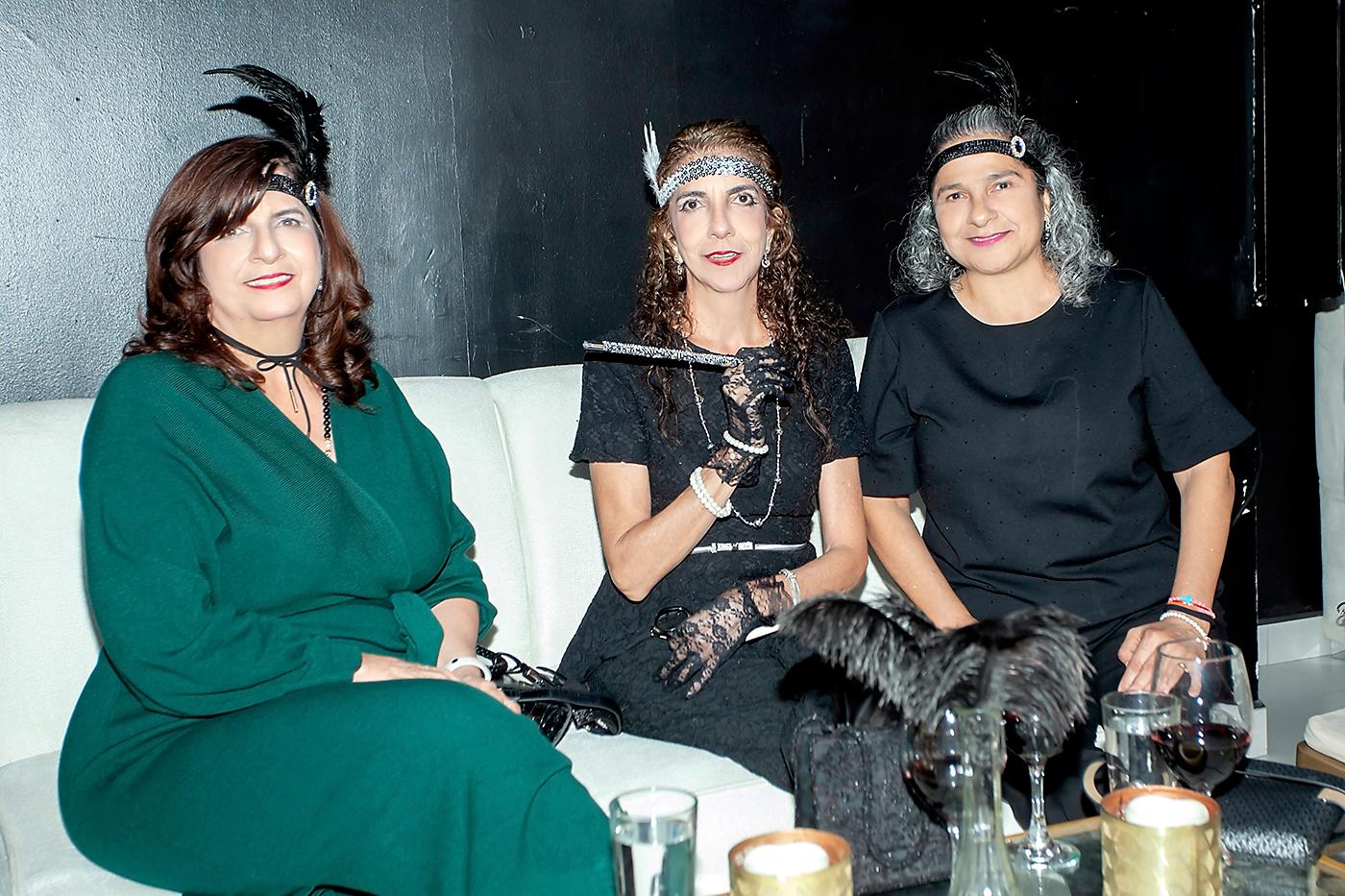 Diana Gattas, Iveth Gattas de Najar y Jeannette Kattán de Lara.