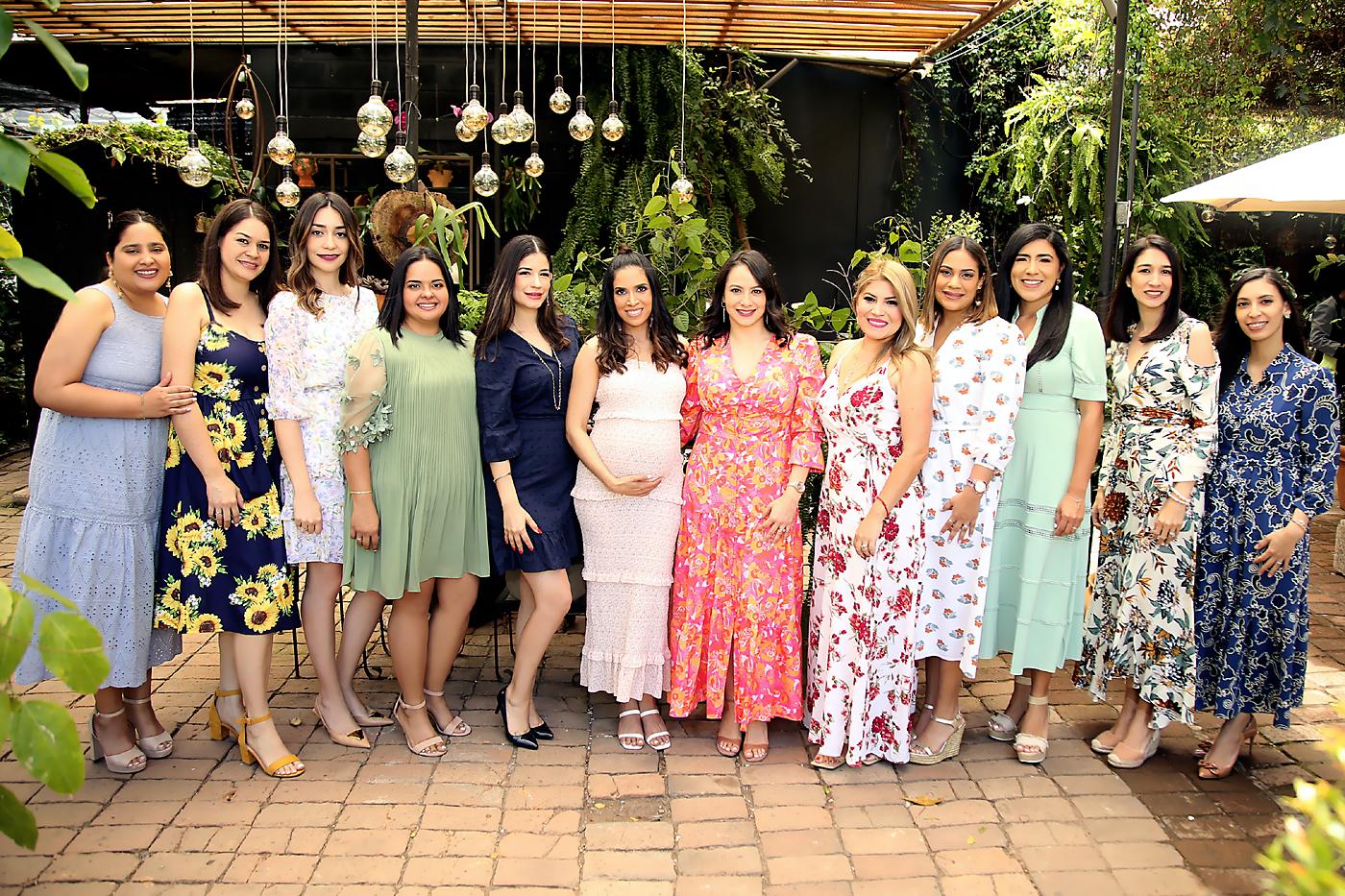 Una velada inolvidable velada disfrutaron las amigas con Lisa Agüero 