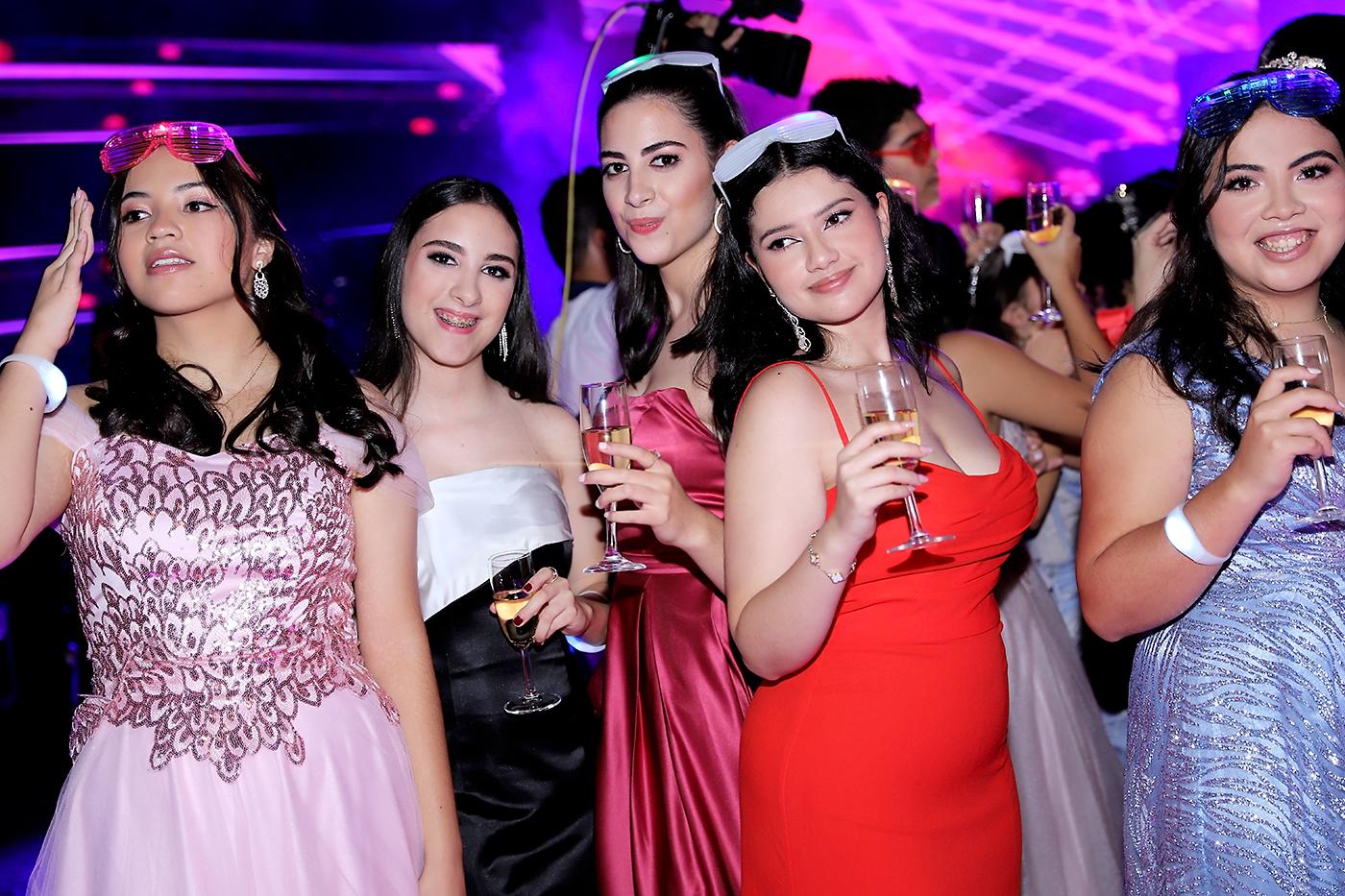 Fiesta de la prom 2024 de Antares y Aldebarán