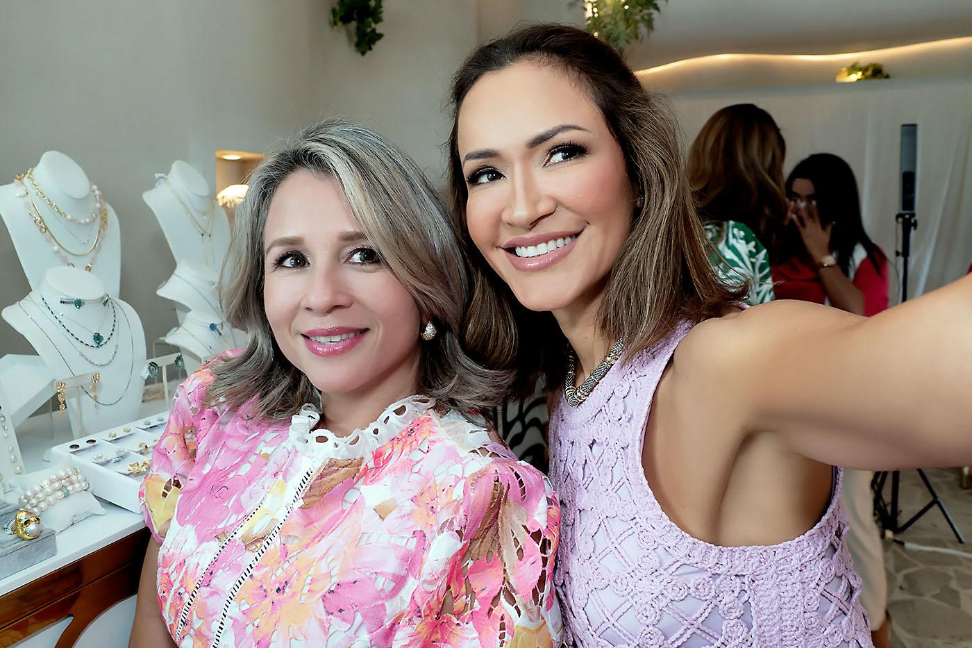 Pamela Osorio y Marcela Larach.