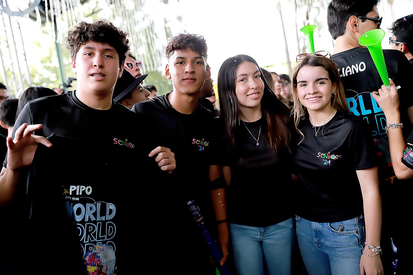 Héctor Flores, César Chavarria, Adriana Zelaya y Andrea Haddad.