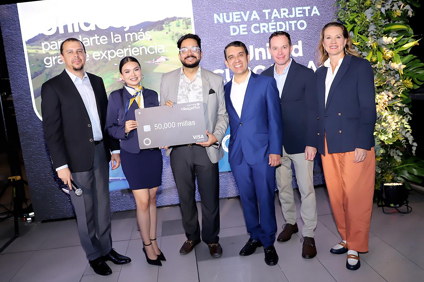 Allan Castillo, Katerin Canales, Enrique Oyuela, Eurípides Calix, Alberto Burgos y Ana Cecilia Quesada.