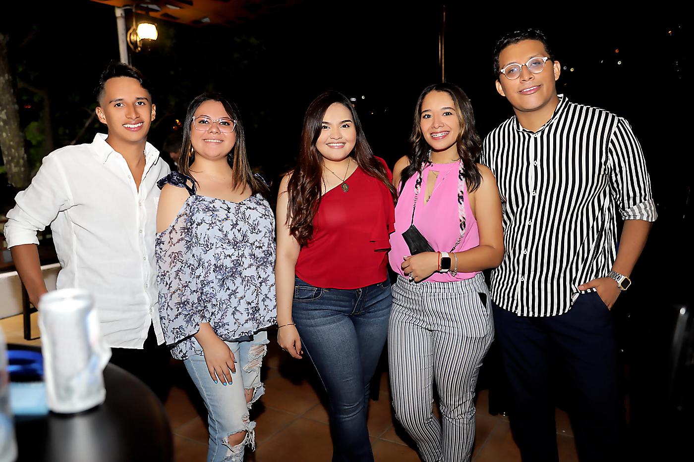 Mario Sáchez, Gissell Cerrato, Angélica Garay, Selena Rivera y Luis Ángel Murillo. 