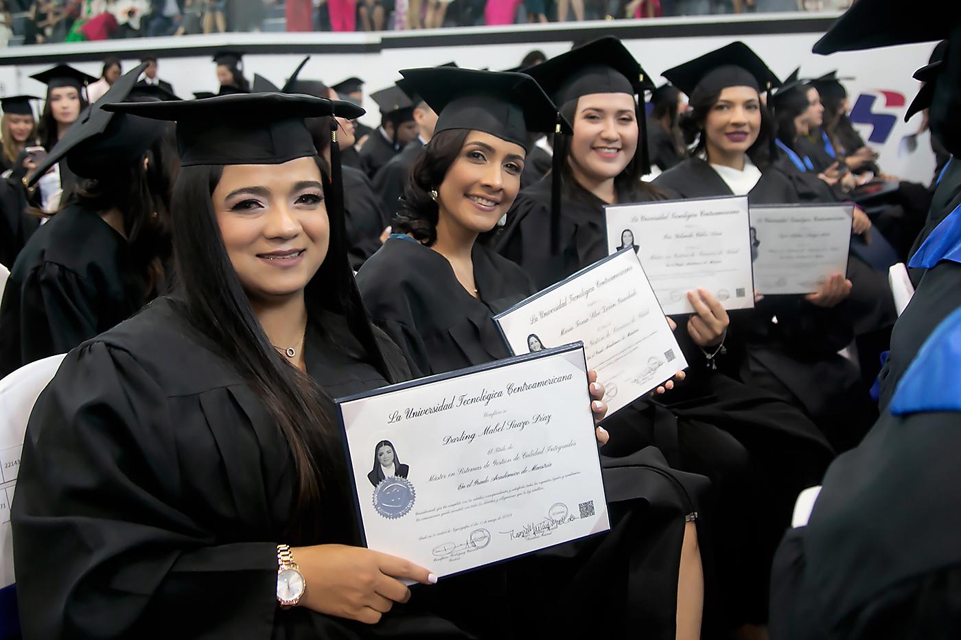 Graduaciones de UNITEC SPS 2024