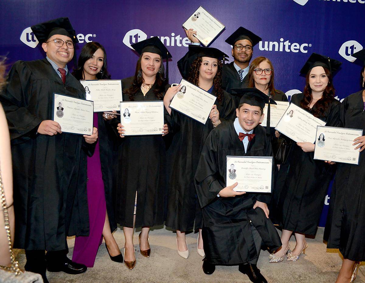 UNITEC celebra la graduación de nuevos profesionales de postgrado en Tegucigalpa