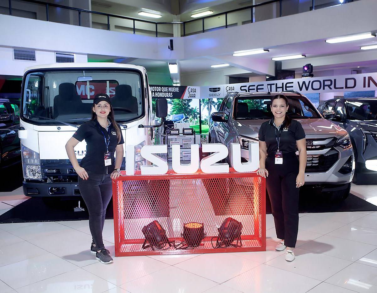Casa JAAR presente en la Expomóvil 2025 con sus marcas ISUZU, GEELY y JMC