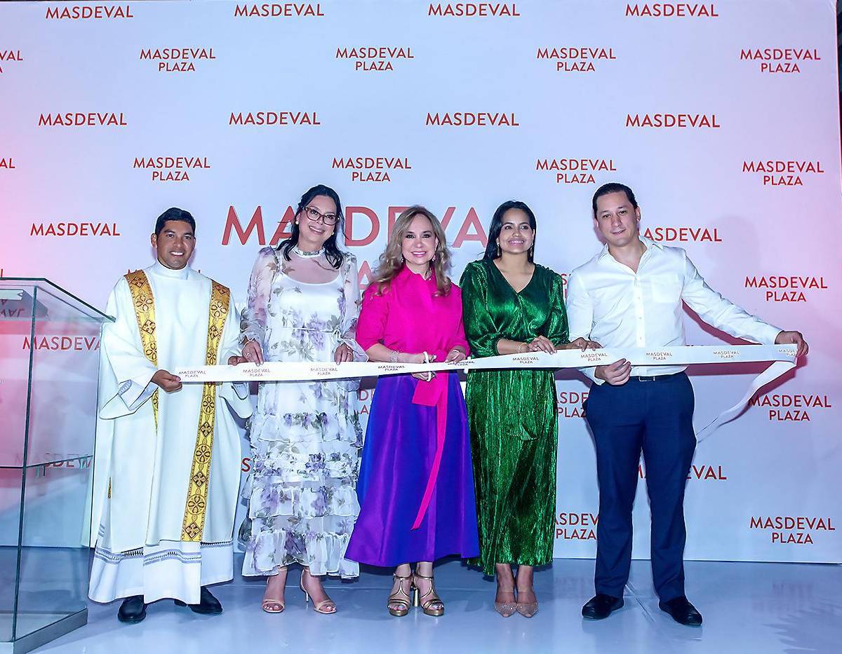 La inauguración de Masdeval Plaza