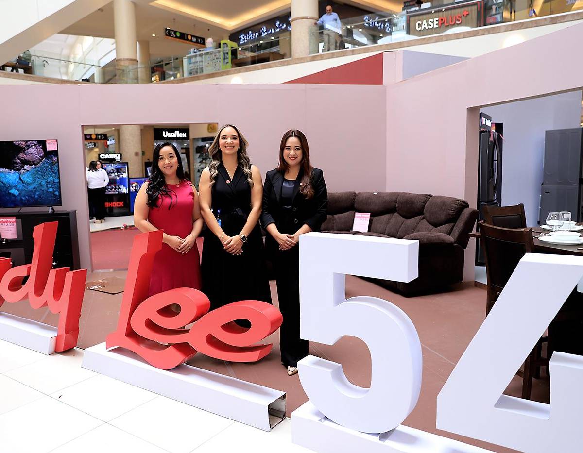 Lady Lee celebra su 54 aniversario con sorteo, descuentos y más