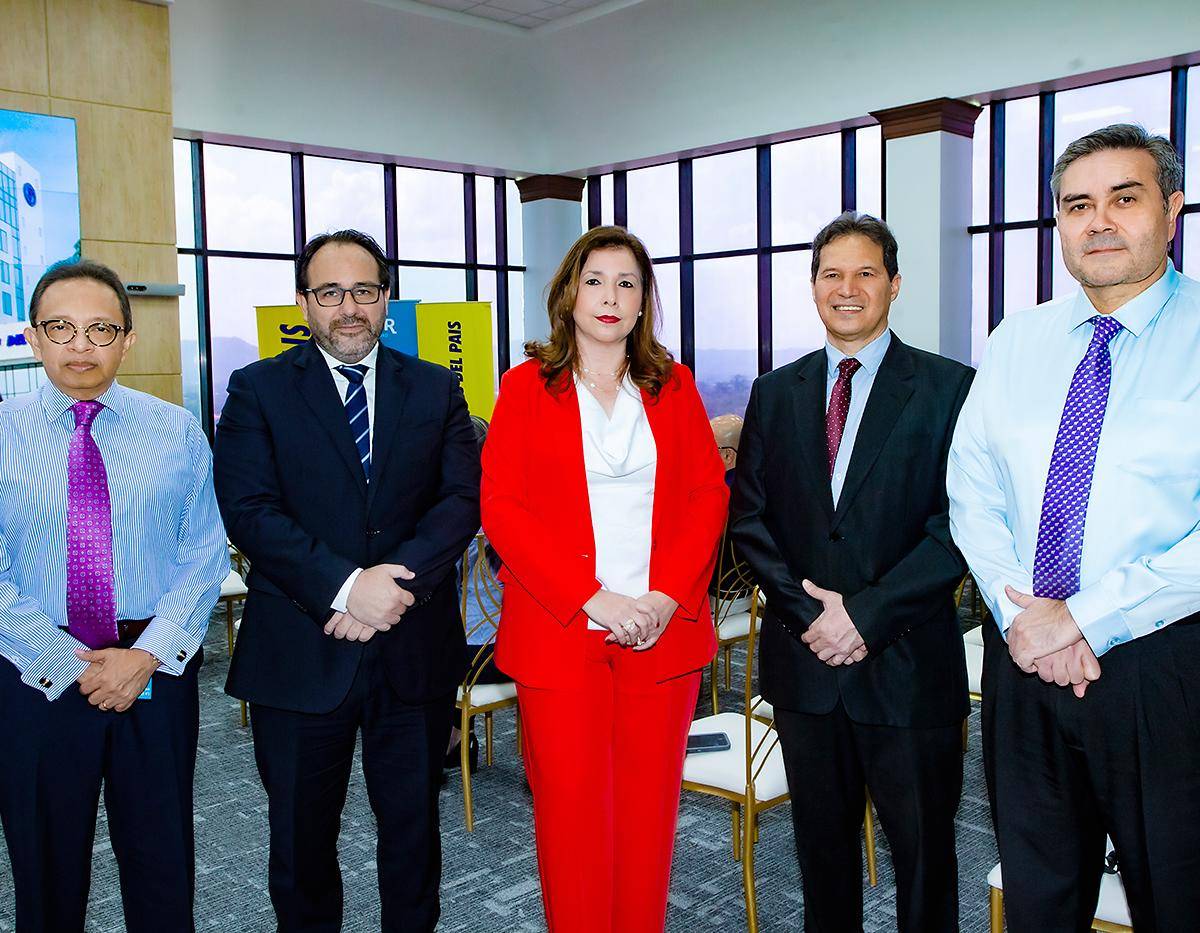 Banpaís y UNIR formalizan acuerdo para impulsar la educación superior virtual