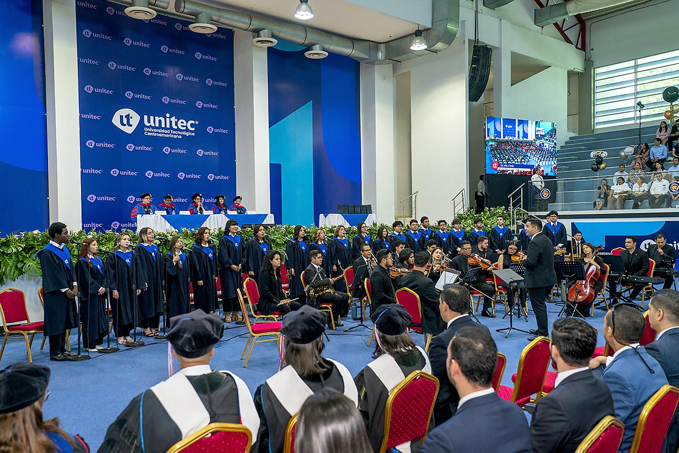 UNITEC SPS celebra la graduación de nuevos talentos y agentes de cambio