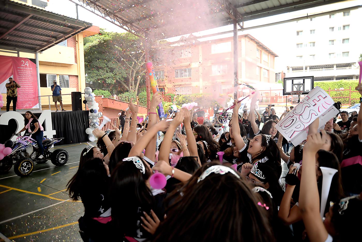 Senior Entrance de Antares Bilingual School 2024